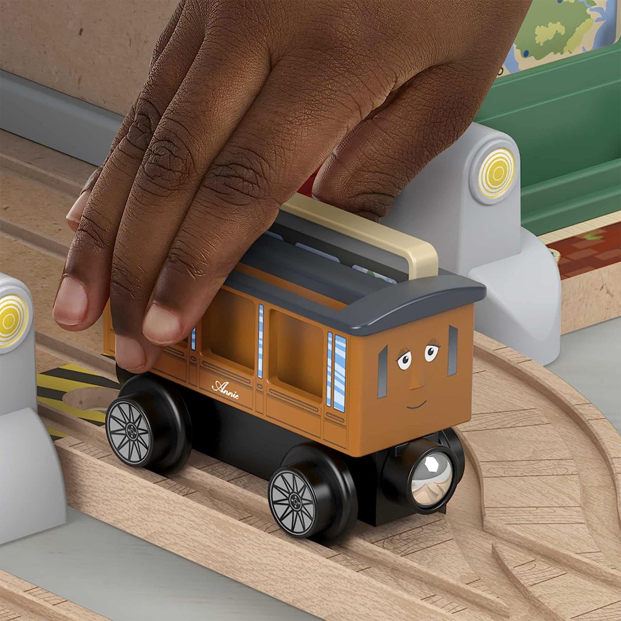 Thomas & Friends Toy Strain Set, Station Wood Railway Passenger Pickup(Open Box) - VMInnovations