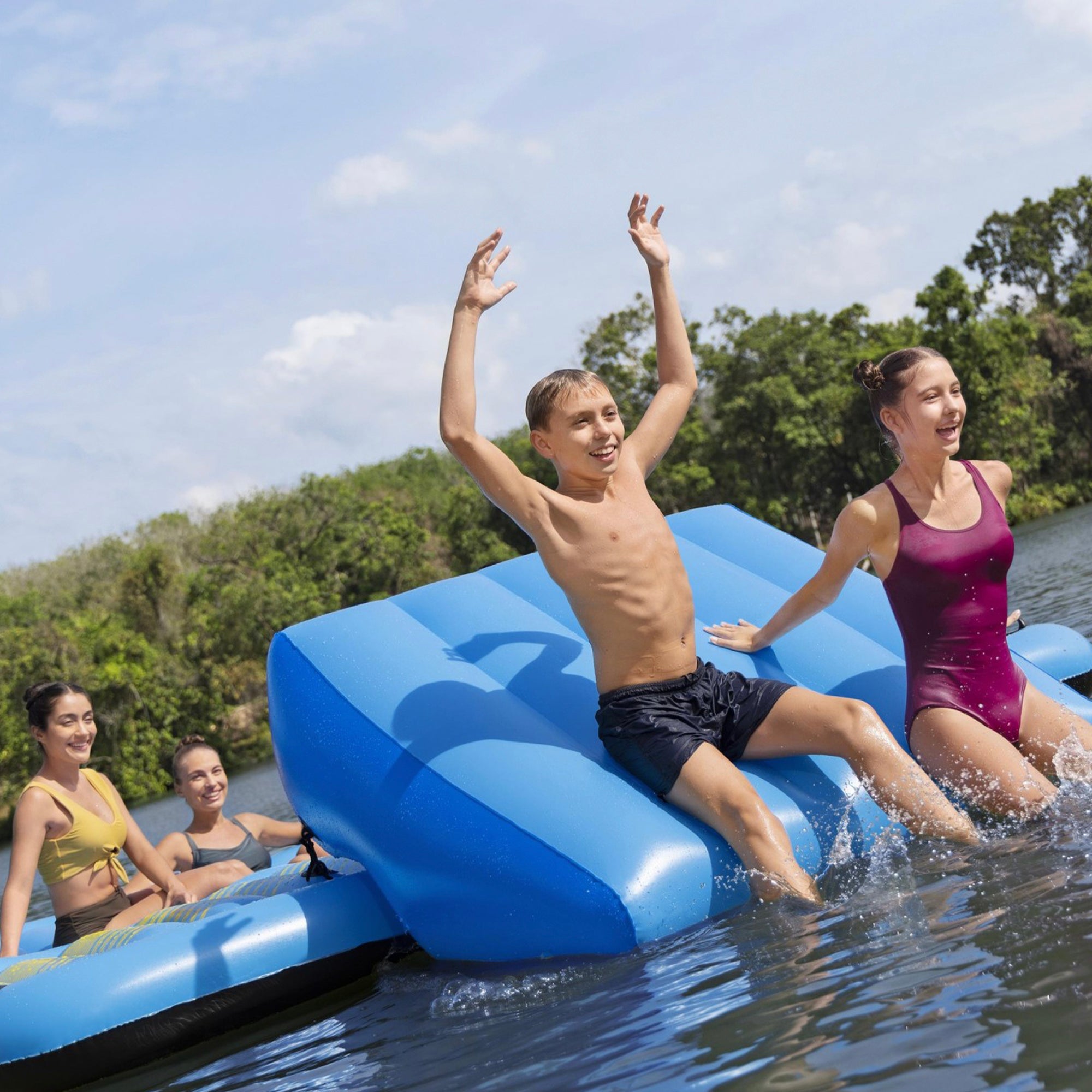 Bestway Hydro Force Detachable Summer Slide 5 Person Activity Island (Open Box) - VMInnovations