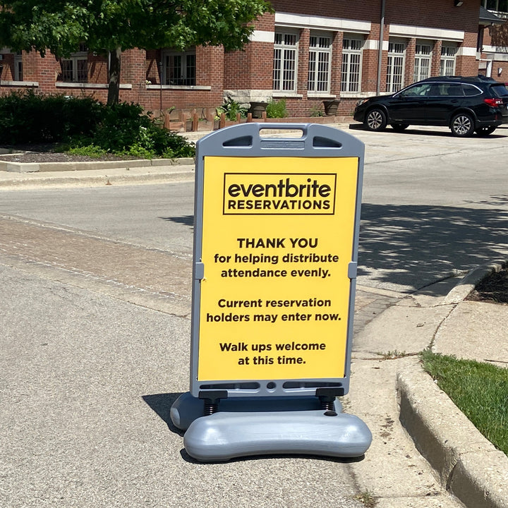 Plasticade Wind Sign 2 Quick Change Frame 24" x 36" Display, Gray (Open Box) - VMInnovations