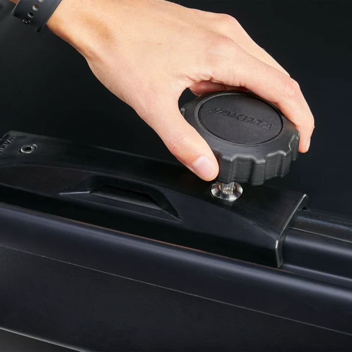 Yakima GrandTour Lo 15 cu ft High Gloss Low Profile Cargo Box, Black (Open Box)