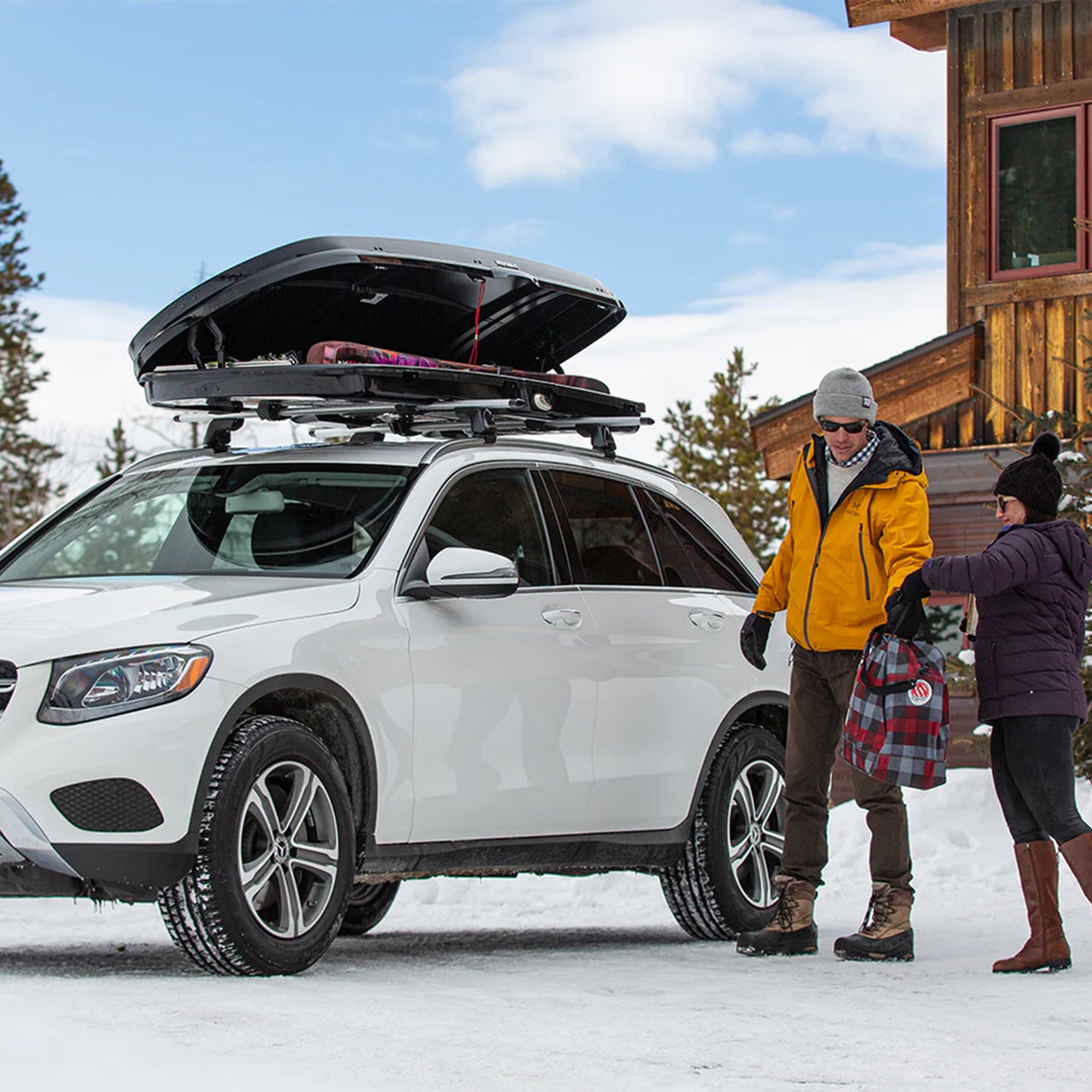 Yakima Rooftop Cargo Box Low Profile Hard Roof Storage Carrier (Damaged) - VMInnovations