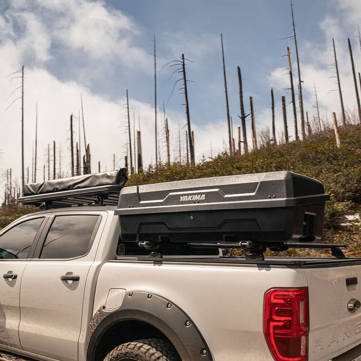 Yakima 10, 10 cu ft Vehicle Cargo Box with Universal Mounting Hardware(Open Box)