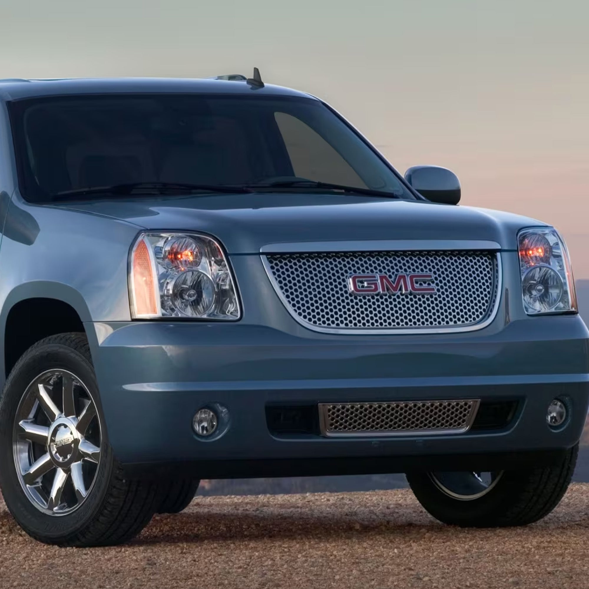 Brock Chrome Front Hood Grille Panel Trim Molding for 07-14 Yukon (Used) - VMInnovations