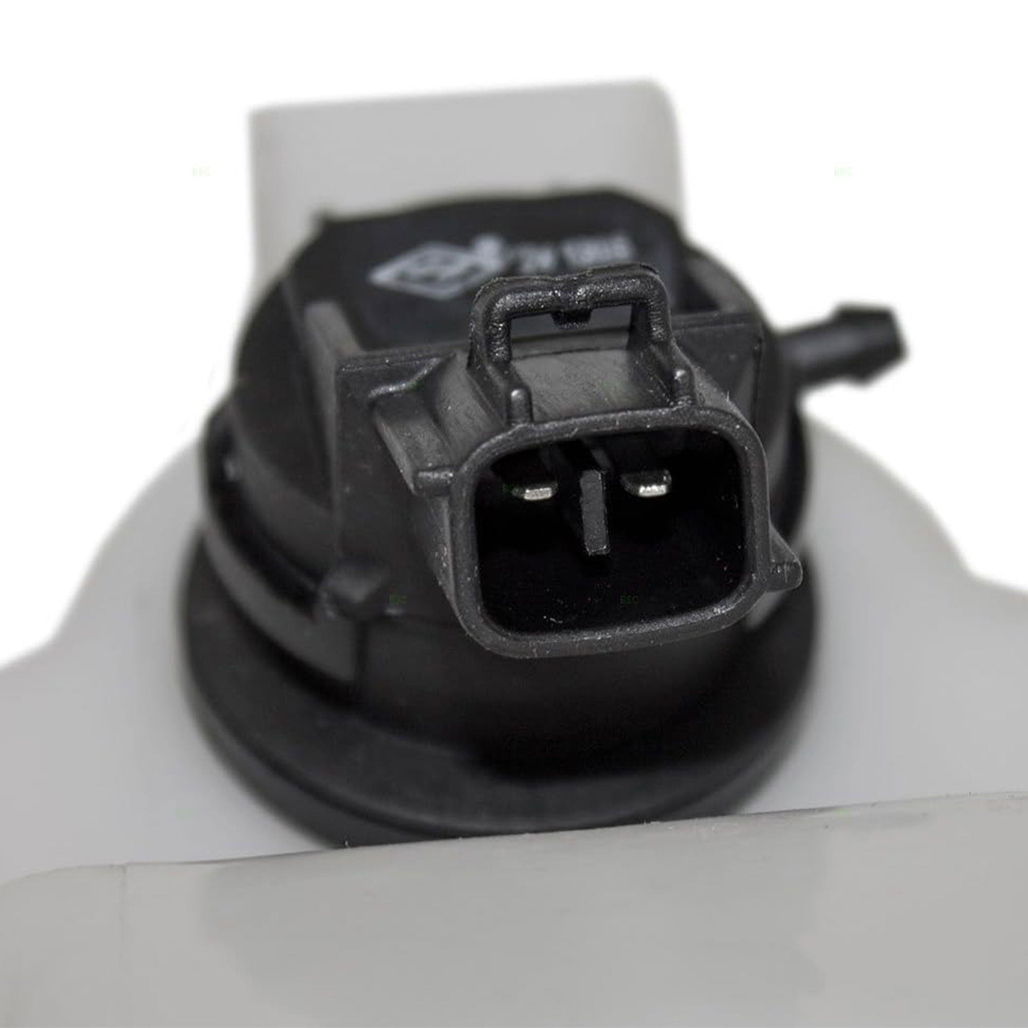 Brock Windshield Reservoir Assembly 2009-2013 Corolla & 2009-2012 Matrix (Used) - VMInnovations