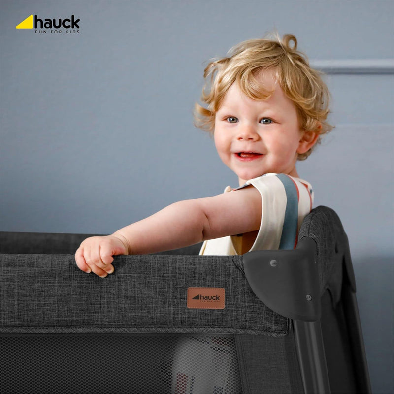 hauck Play N Relax Portable Baby Playard Crib with Travel Bag, Black (Open Box)