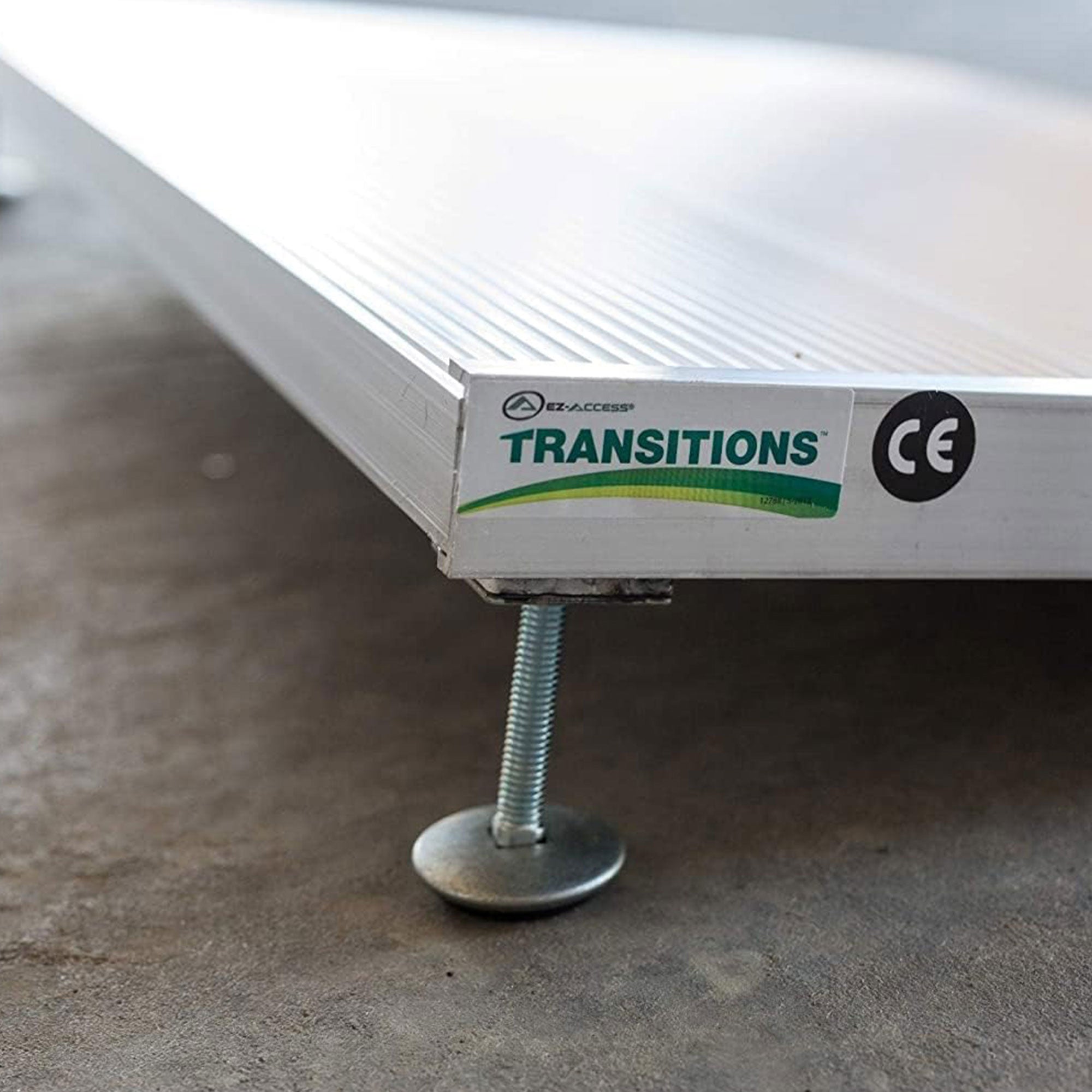 TRANSITIONS 24” Portable Self Supporting Aluminum Angled Entry Ramp (For Parts)