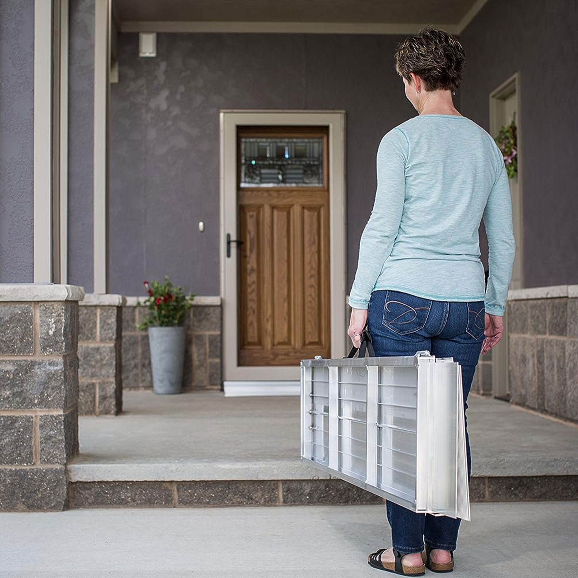 EZ-ACCESS SUITCASE 6’ x 30" Portable Ramp Suited for Minivans & SUVs(Open Box) - VMInnovations