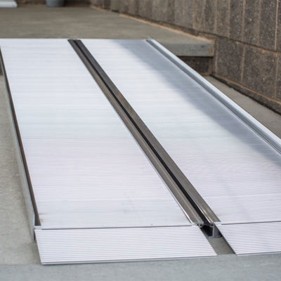 EZ-ACCESS SUITCASE 7’ x 30" Singlefold Ramp Suited for Minivans & SUVs(Open Box) - VMInnovations
