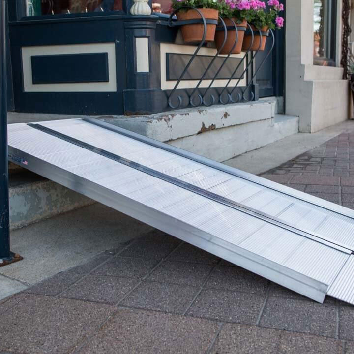 EZ-ACCESS SUITCASE 7’ x 30" Singlefold Ramp Suited for Minivans & SUVs(Open Box) - VMInnovations