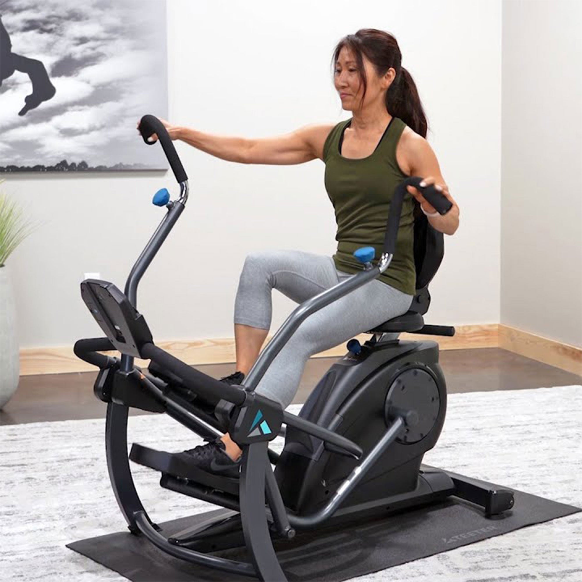 Teeter 106.9lb FreeStep LT1 Recumbent Cross Trainer & Elliptical, Black (Used) - VMInnovations