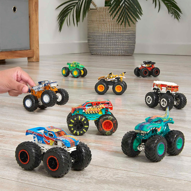 Hot Wheels Monster Trucks Live Toy Cars Set for 36 Months & Up, 8 Pk(Open Box)