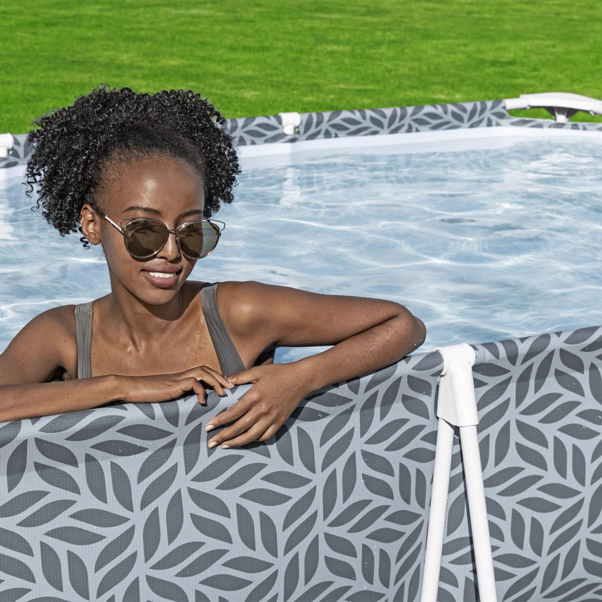 Bestway Steel Pro Rectangle Above Ground Swimming Pool Set, 12' x 6'7" x 26"