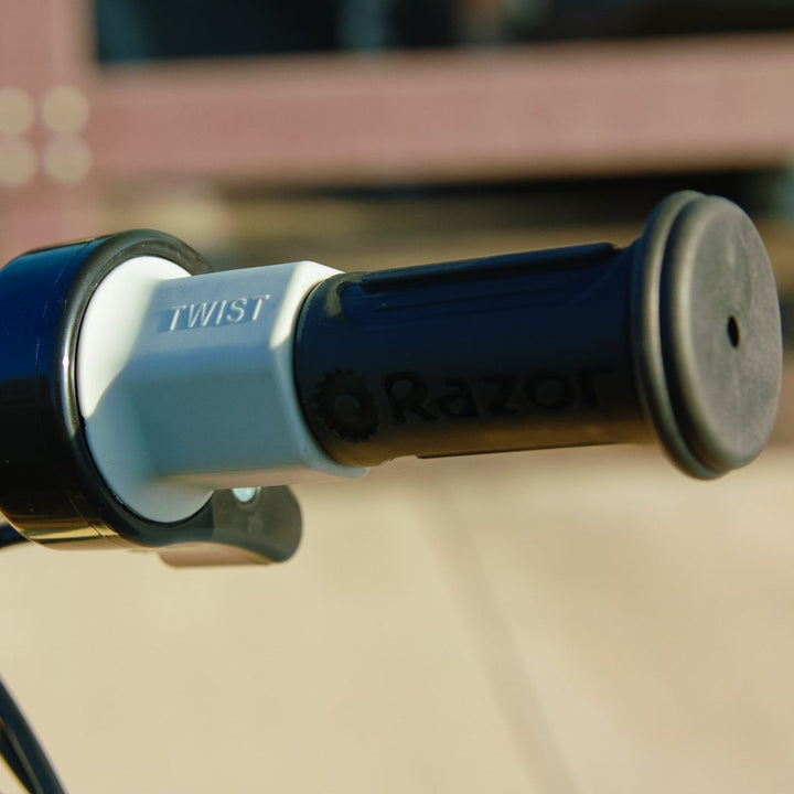 Razor Seated Electric Scooter for Kids, Pneumatic Tires, Seat, White/Blue (Used)