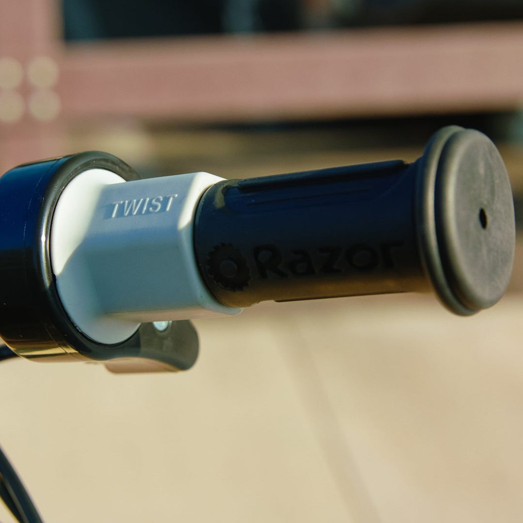 Razor Seated Electric Scooter for Kids, Pneumatic Tires, Seat, White/Blue (Used)