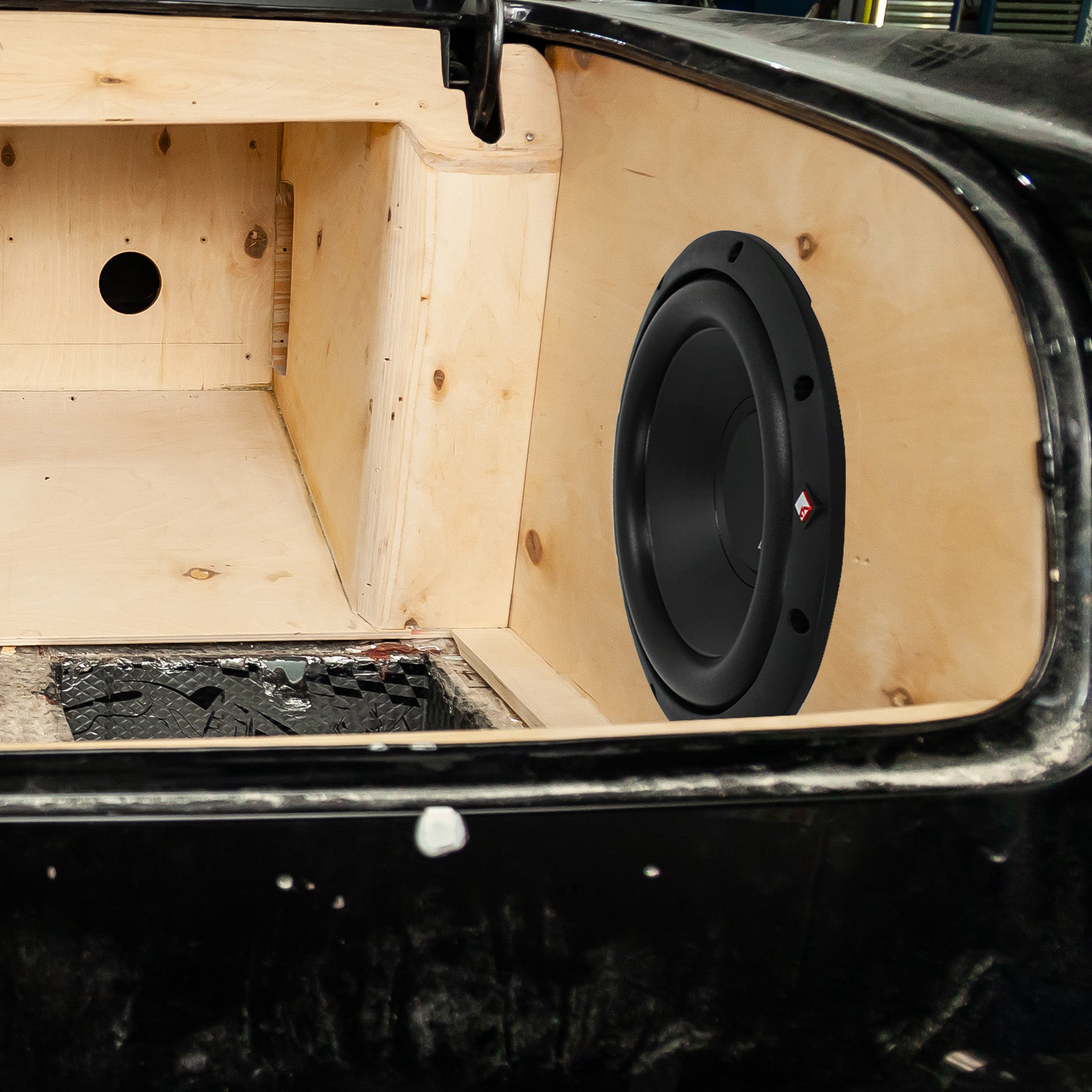 QPower 2 Hole 10 Inch Subwoofer Box and Rockford Fosgate R2D2 Subwoofer (2 Pack) - VMInnovations