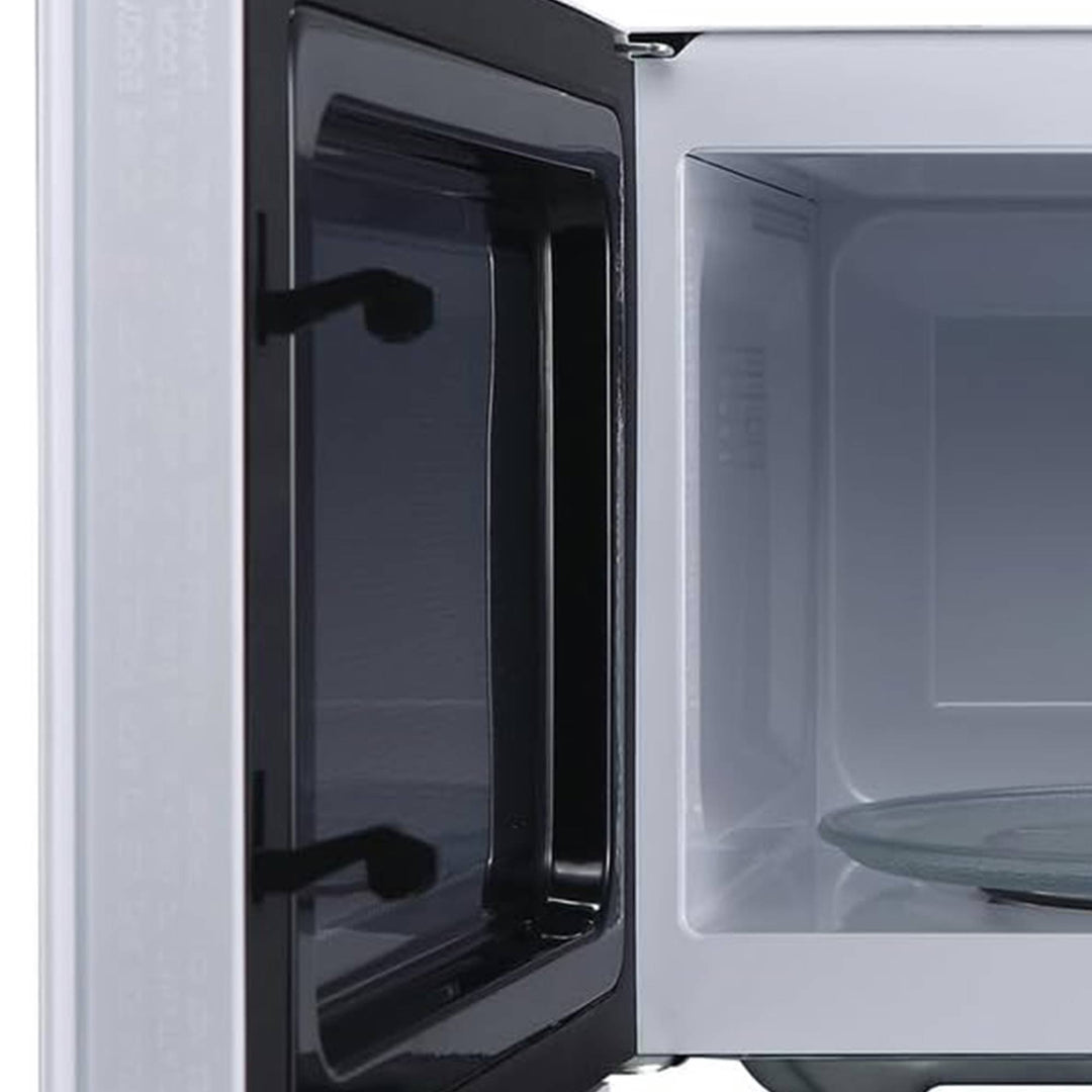 Magic Chef 0.9 Cubic Feet 900 Watt Stainless Microwave Oven, White (Open Box)