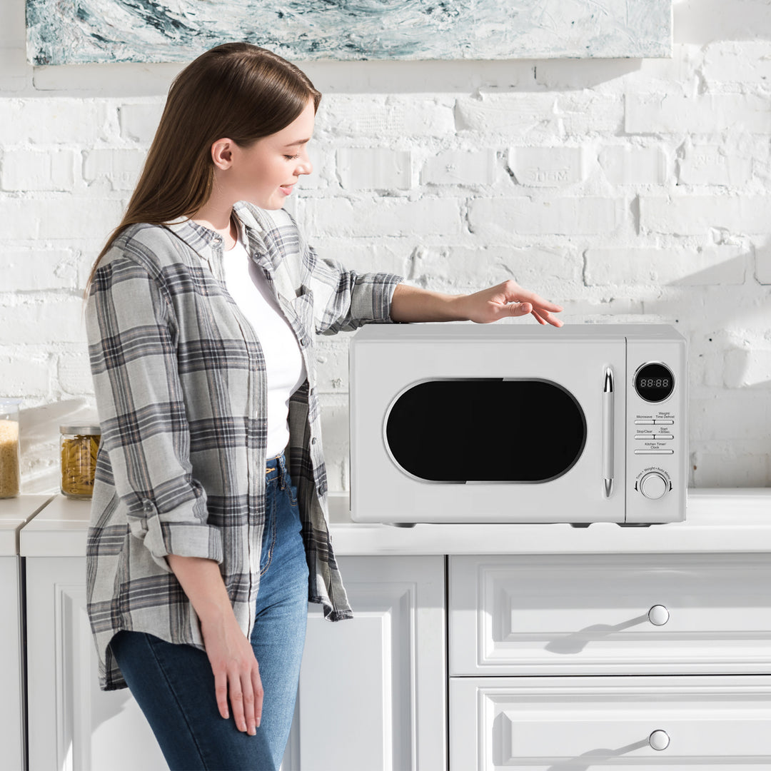 Magic Chef 0.7 Cubic Feet 700 Watt Retro Countertop Microwave, White (Open Box)