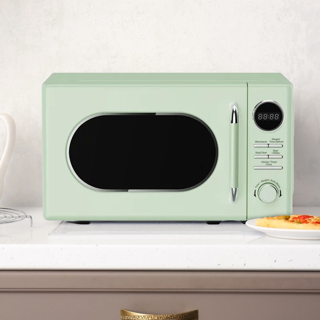 Magic Chef 0.7 Cubic Feet 700 Watt Classic Retro Microwave, Green (Used)