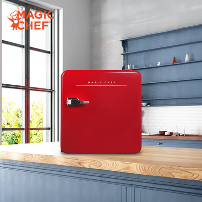 Magic Chef 1.6 Cubic Feet Retro Style Mini Fridge w/Interior LED Light,Red(Used)
