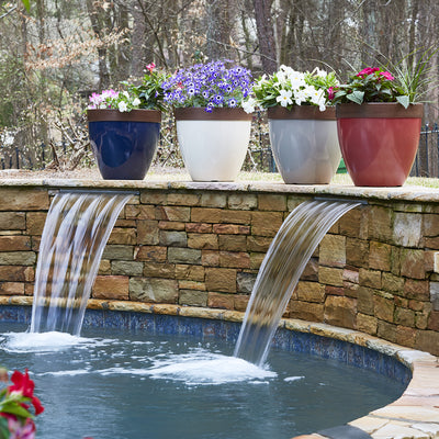 Southern Patio 15-Inch Hornsby Resin Planter with Drainage Hole and Plug, Red