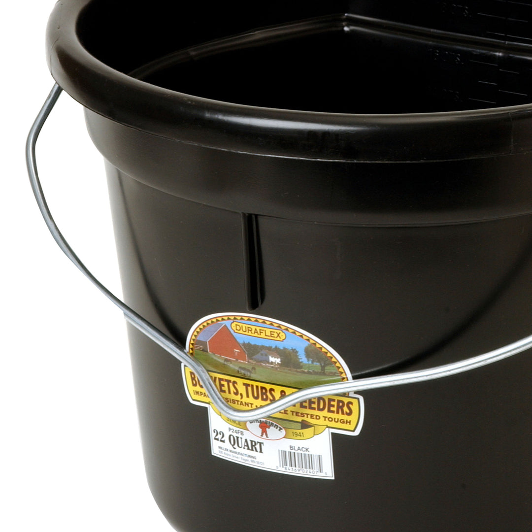 Little Giant 22 Quart Flat Plastic Animal Feed Bucket with Knob Bail, Black