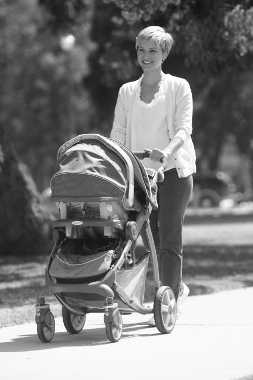 Graco Stylus Baby Stroller & SnugRide Infant Car Seat Travel System - Open Box