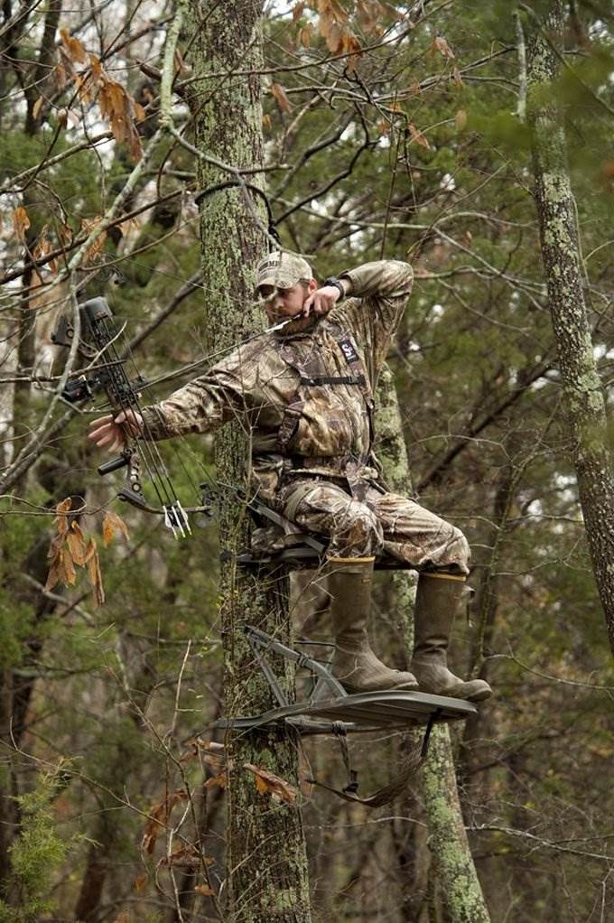 NEW! Summit Openshot SD Self Climbing Treestand - Deer Hunting + 2 Storage Bags