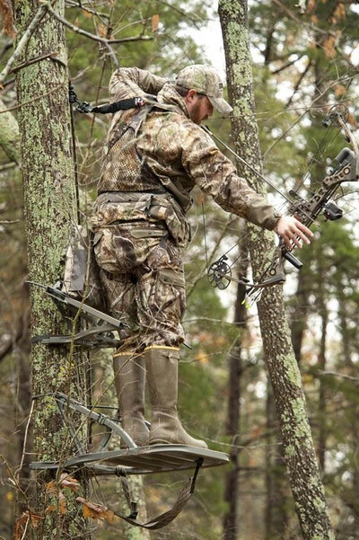 NEW! Summit Openshot SD Self Climbing Treestand - Deer Hunting + 2 Storage Bags