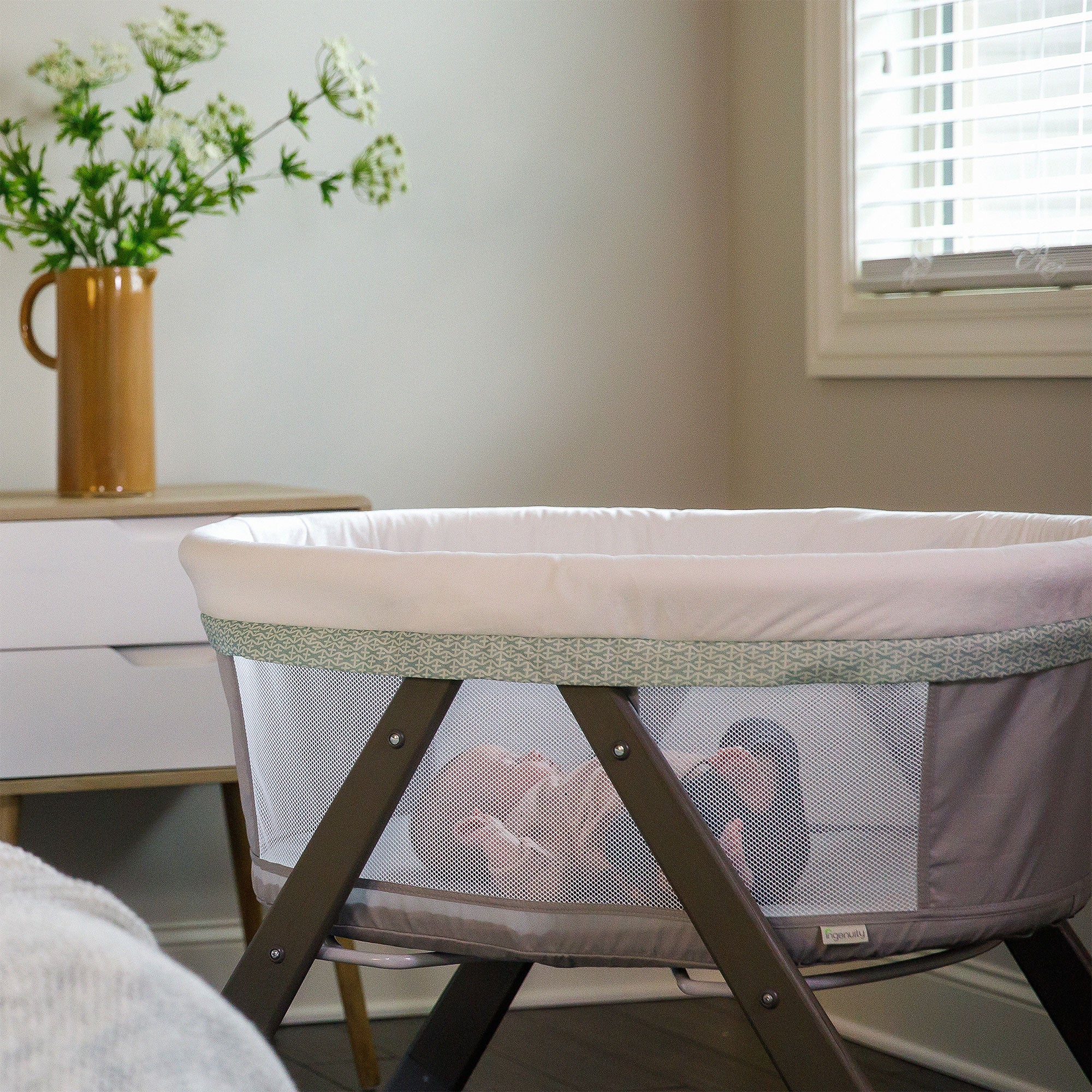 Ingenuity Foldaway Rocking Wood Frame Portable Folding Rocking Bassinet, Wallace - VMInnovations