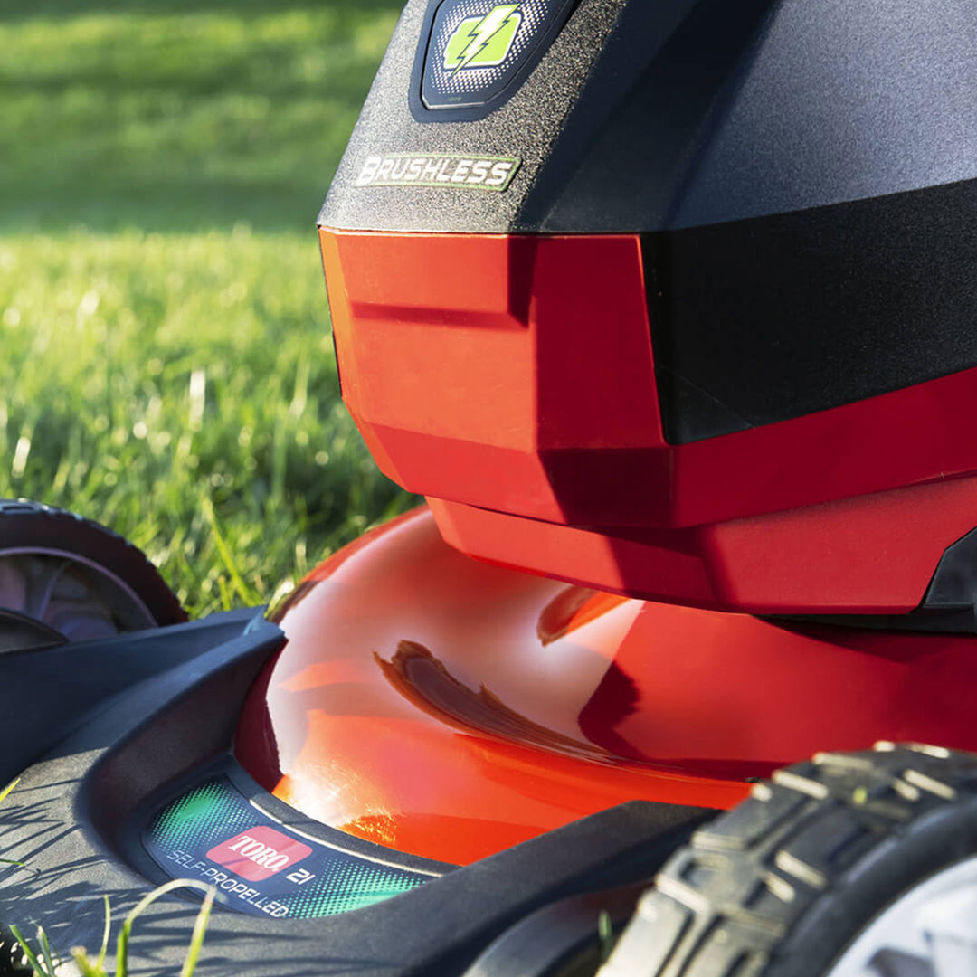 Toro Recycler 21 Inch Deck 60 V Max Brushless Motor Push Lawn Mower (Open Box)