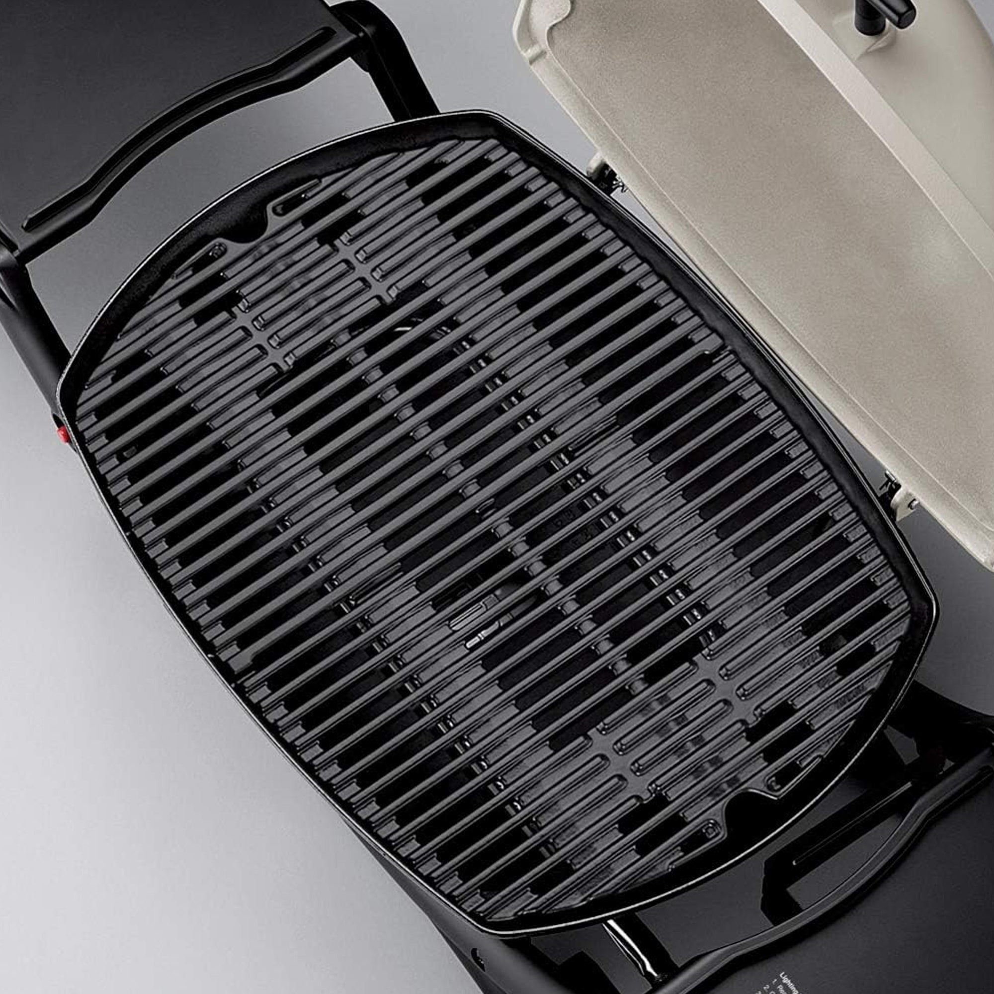 Weber Q 2200 Aluminum Portable 12,000 BTU Liquid Propane Gas Grill w/Thermometer - VMInnovations