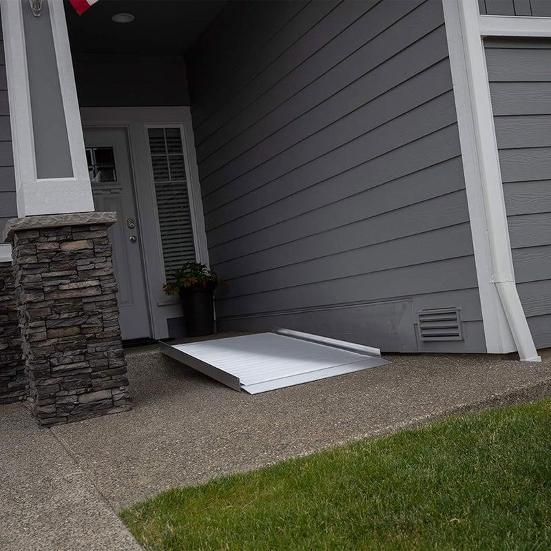 EZ-ACCESS GATEWAY 9ft Solid Surface Aluminum Portable Wheelchair Ramp (Open Box)