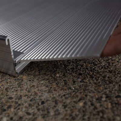 EZ-ACCESS GATEWAY 9ft Solid Surface Aluminum Portable Wheelchair Ramp (Open Box) - VMInnovations