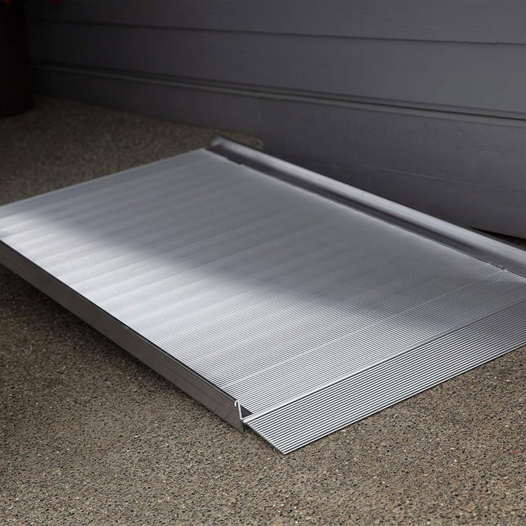 EZ-ACCESS GATEWAY 9ft Solid Surface Aluminum Portable Wheelchair Ramp (Open Box) - VMInnovations