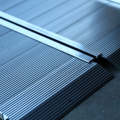 EZ-ACCESS TRAVERSE 6 Foot Aluminum Singlefold Portable Loading Ramp, Silver - VMInnovations