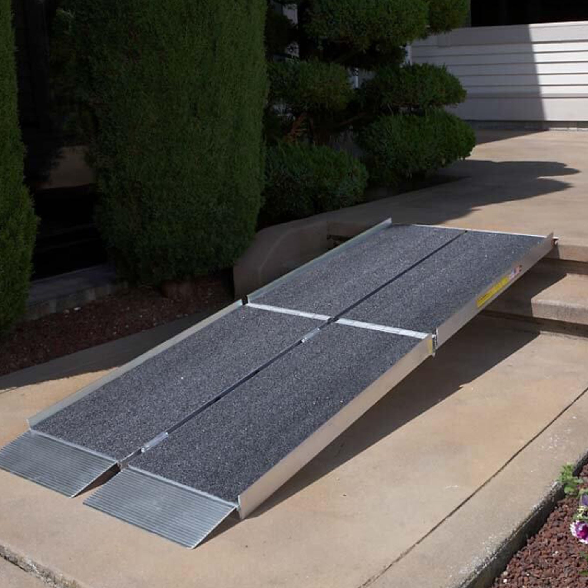 EZ-ACCESS SUITCASE 8ft Trifold Portable Ramp w/Slip Resistent Surface (Open Box) - VMInnovations