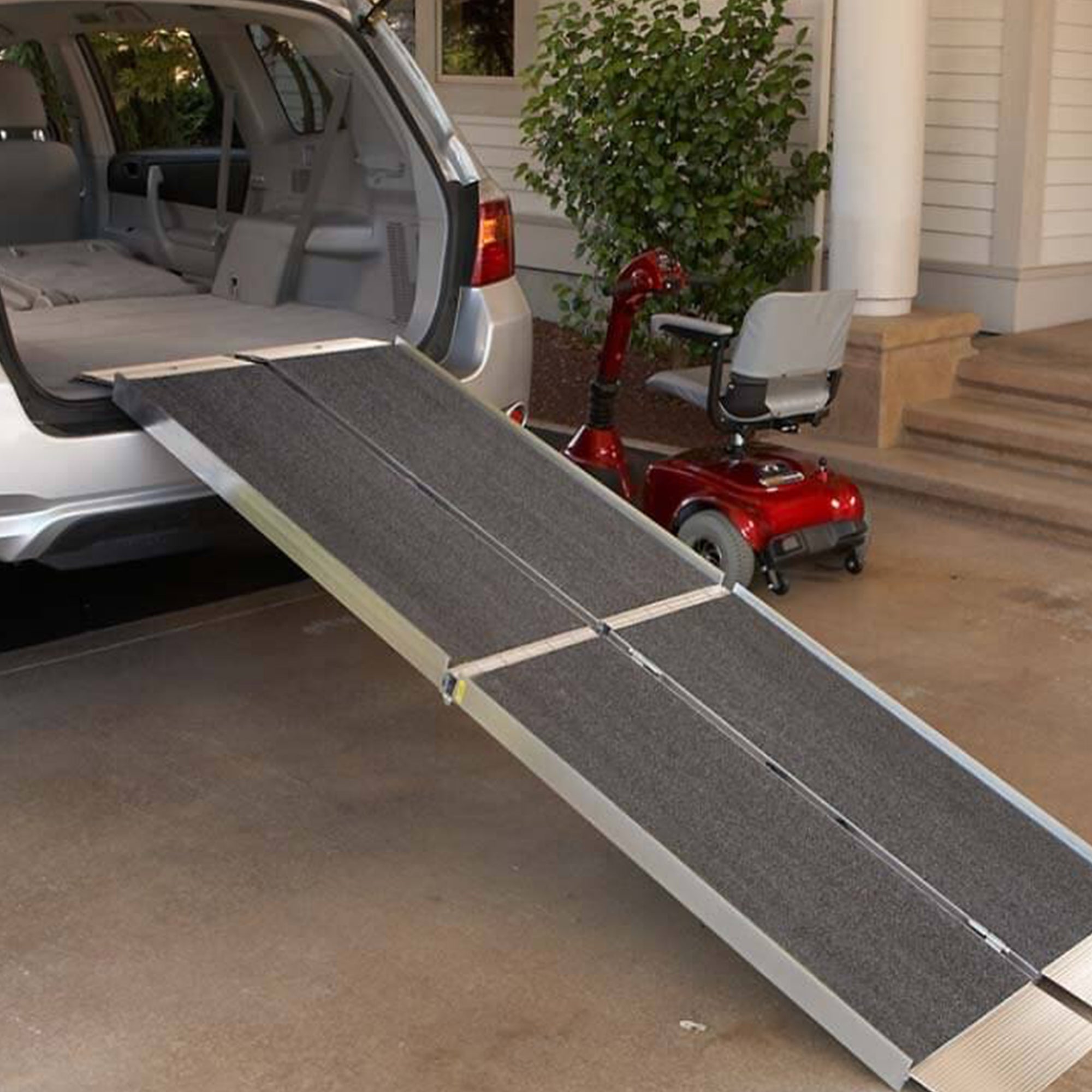 EZ-ACCESS SUITCASE 8ft Trifold Portable Ramp w/Slip Resistent Surface (Open Box) - VMInnovations