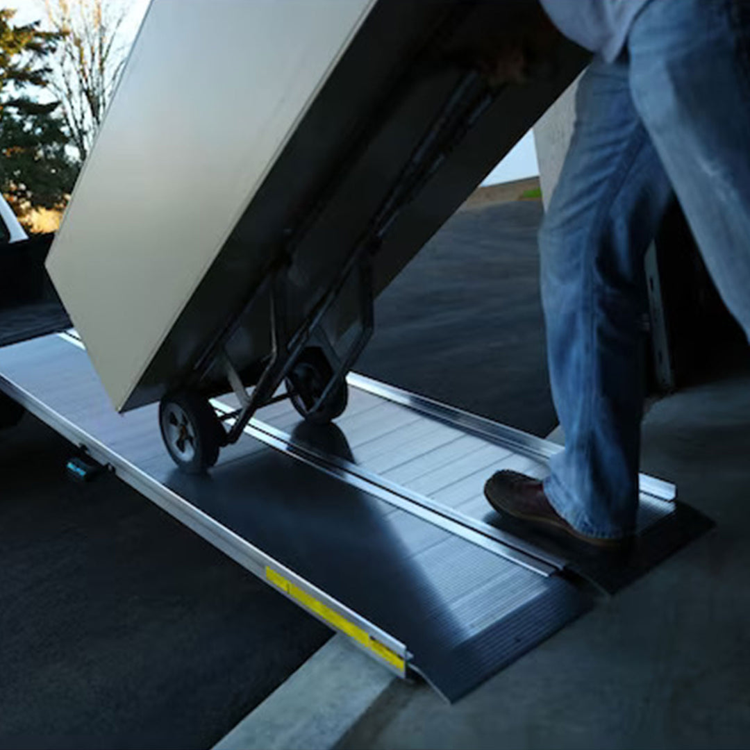 EZ-ACCESS 4 Foot Aluminum Singlefold Portable Loading Ramp, Silver (Open Box) - VMInnovations