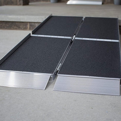 EZ-ACCESS SUITCASE 6' TRIFOLD Ramp with Surface That Resists Slips (Used) - VMInnovations
