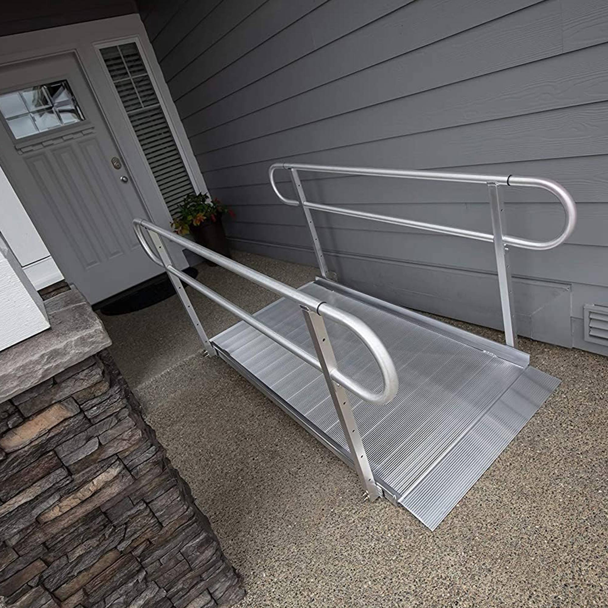 EZ-ACCESS GATEWAY 3G 5' Aluminum Wheelchair Ramp with Vertical Rail (Open Box) - VMInnovations