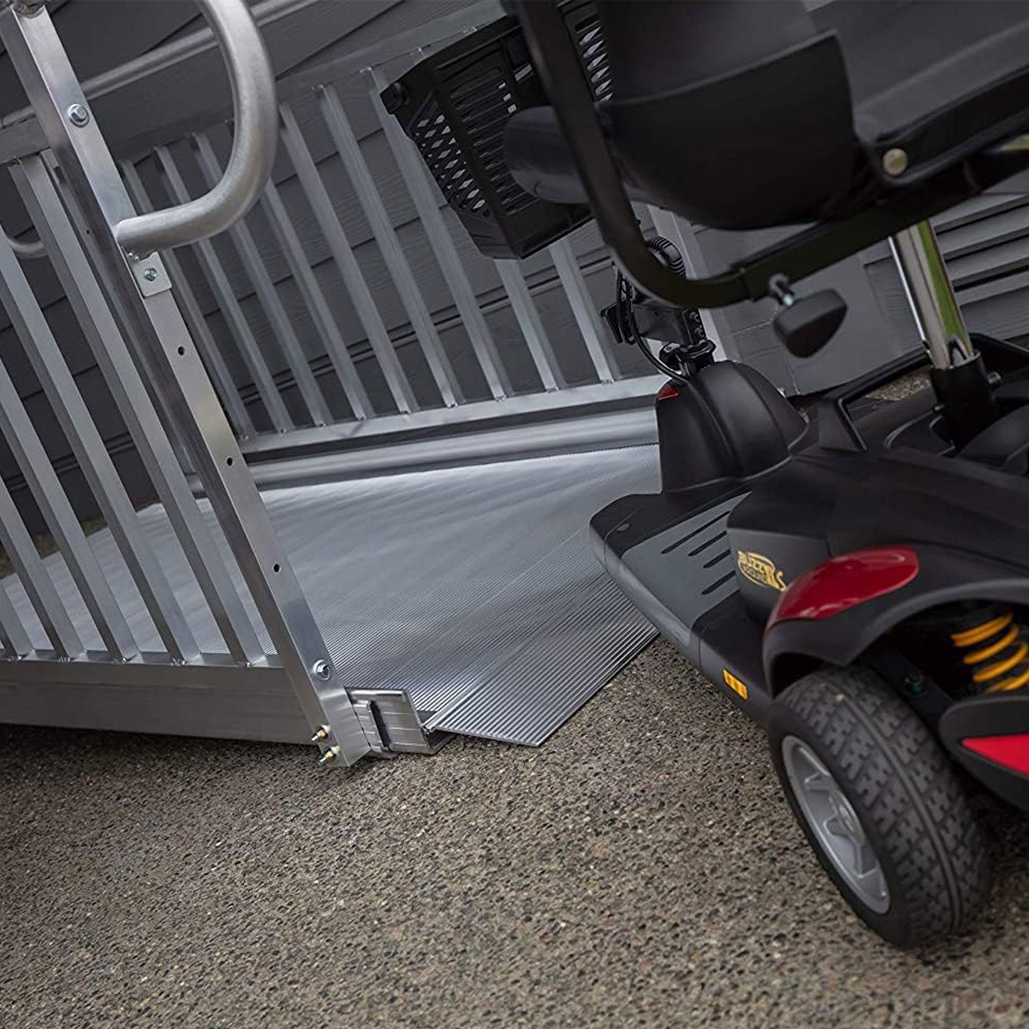 EZACCESS GATEWAY 3G 3' Aluminum Wheelchair Ramp w/Vertical Picket Rail(Open Box) - VMInnovations