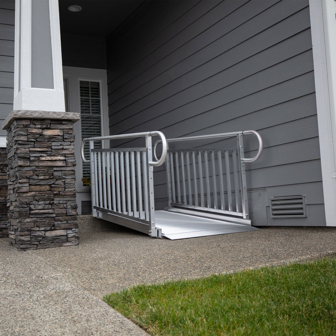 EZ-ACCESS 3G 4ft Aluminum Wheelchair Ramp w/Vertical Picket Rail (Open Box)