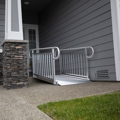 EZ-ACCESS GATEWAY 3G 4 Foot Aluminum Wheelchair Ramp with Vertical Picket Rail