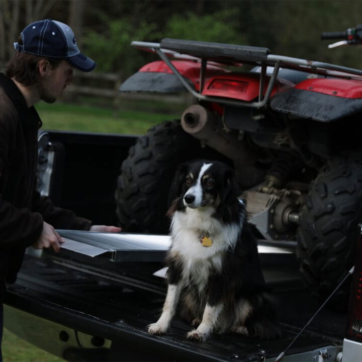 EZ-ACCESS TRAVERSE 4ft Singlefold Edgeless Portable Loading Ramp, Silver (Used) - VMInnovations