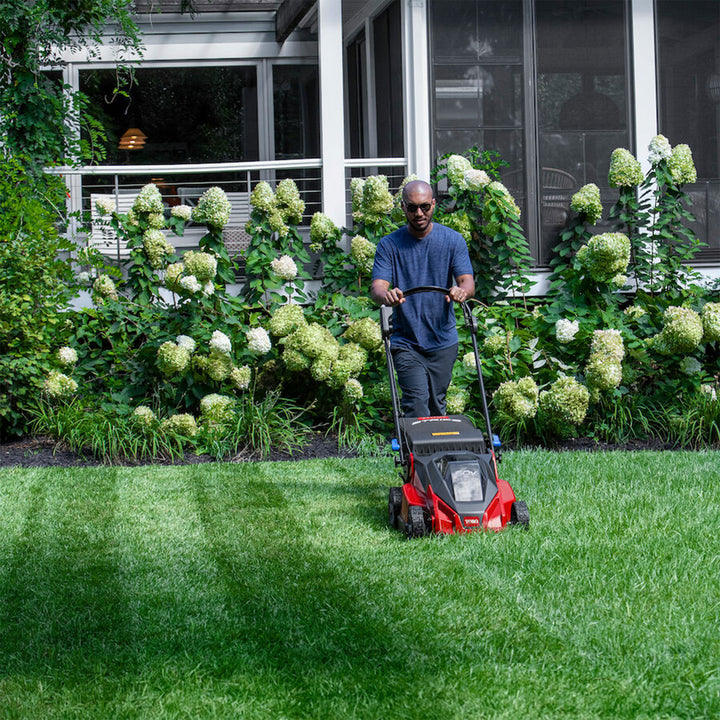 Toro Foldable 60-Volt 21" Stripe Electric Self Propelled Lawn Mower(Open Box)