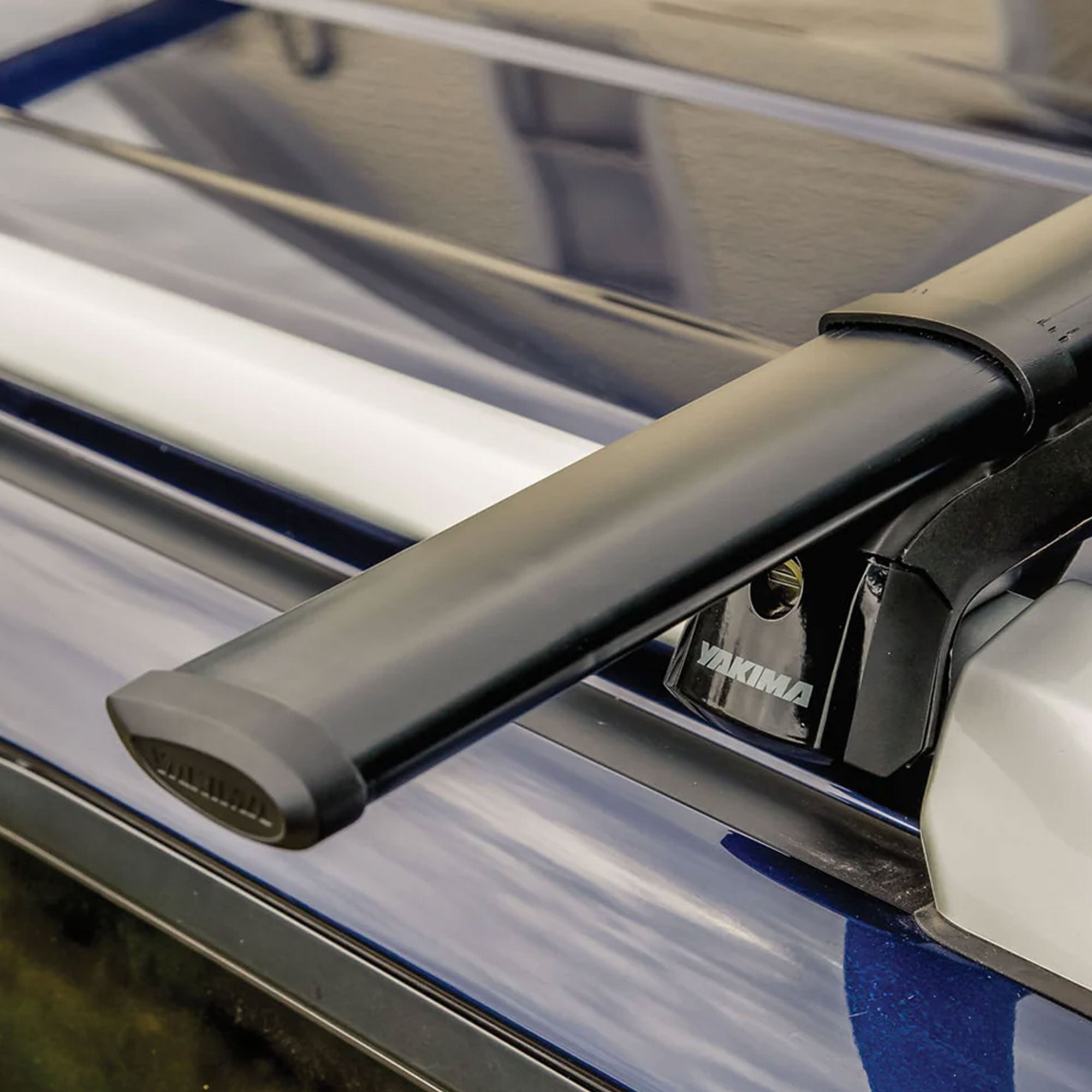 YAKIMA 60' Steel CoreBar Aerodynamic Roof Rack Crossbars, Black, Set of 2 (Used)
