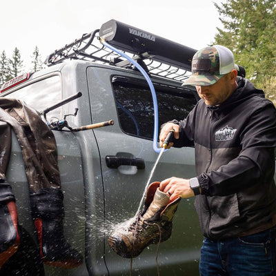 YAKIMA RoadShower Medium 7 Gal Portable Pressurized Water Storage, Black (Used) - VMInnovations