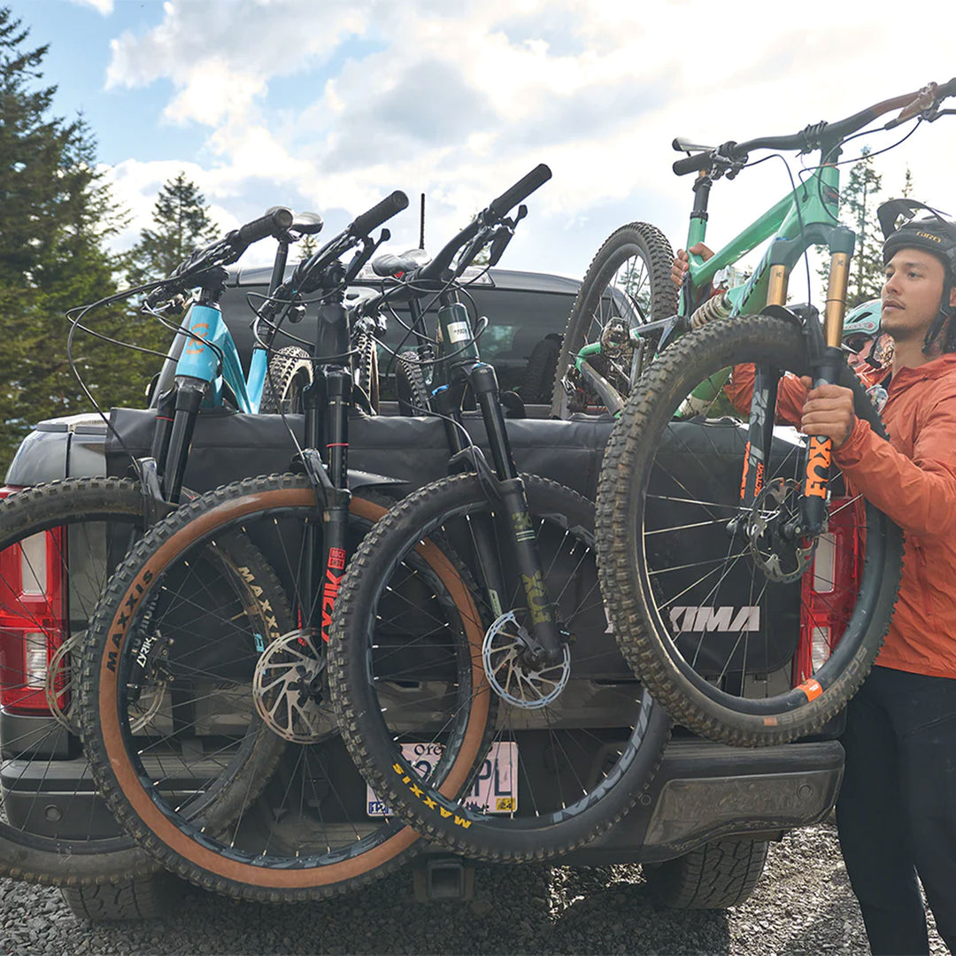 Yakima GateKeeper Full Size Truck Bed Large Tailgate Bike Pad, Blue (Used)