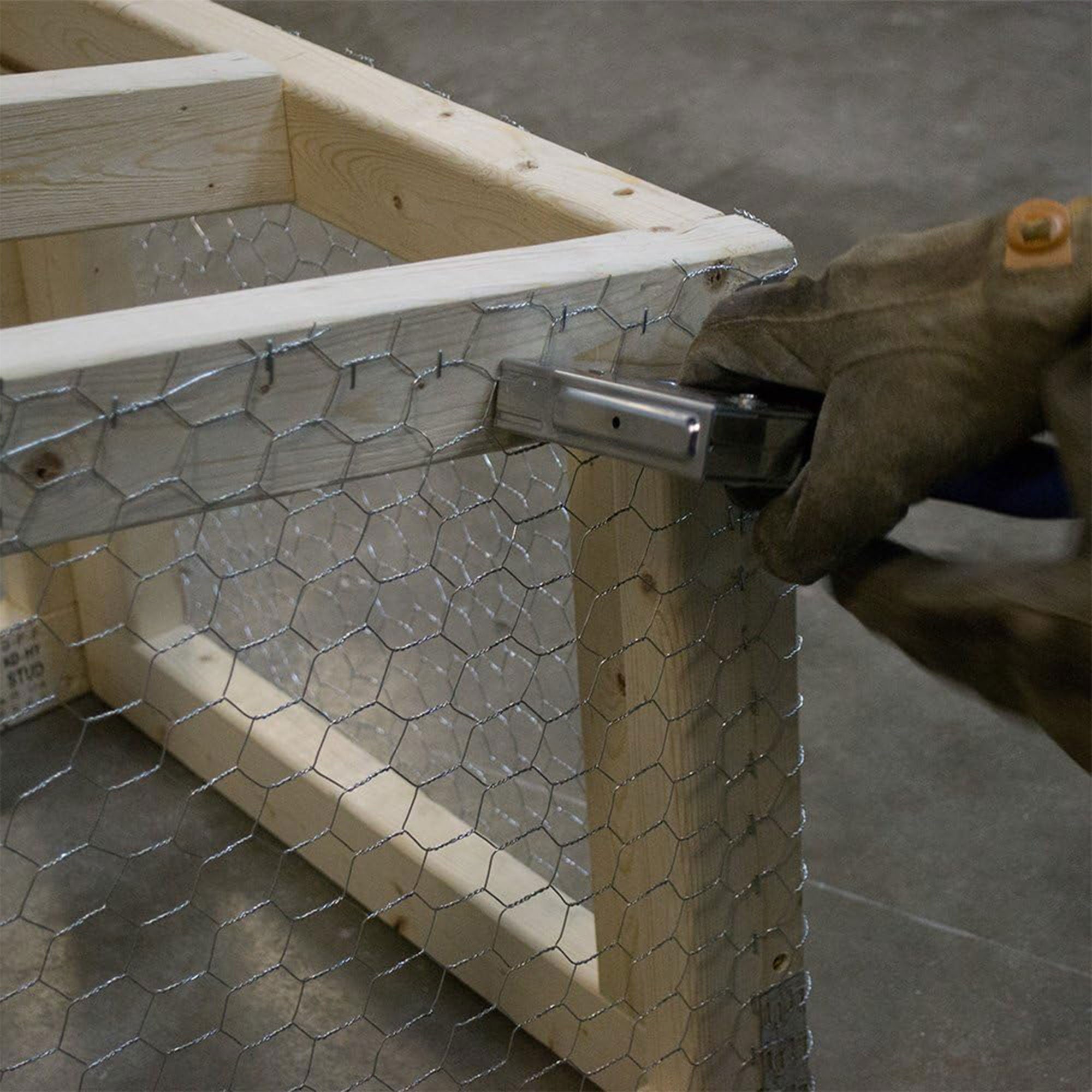 YardGard 20 Gauge Galvanized Netting for Animal Confinement & Plants (Open Box) - VMInnovations