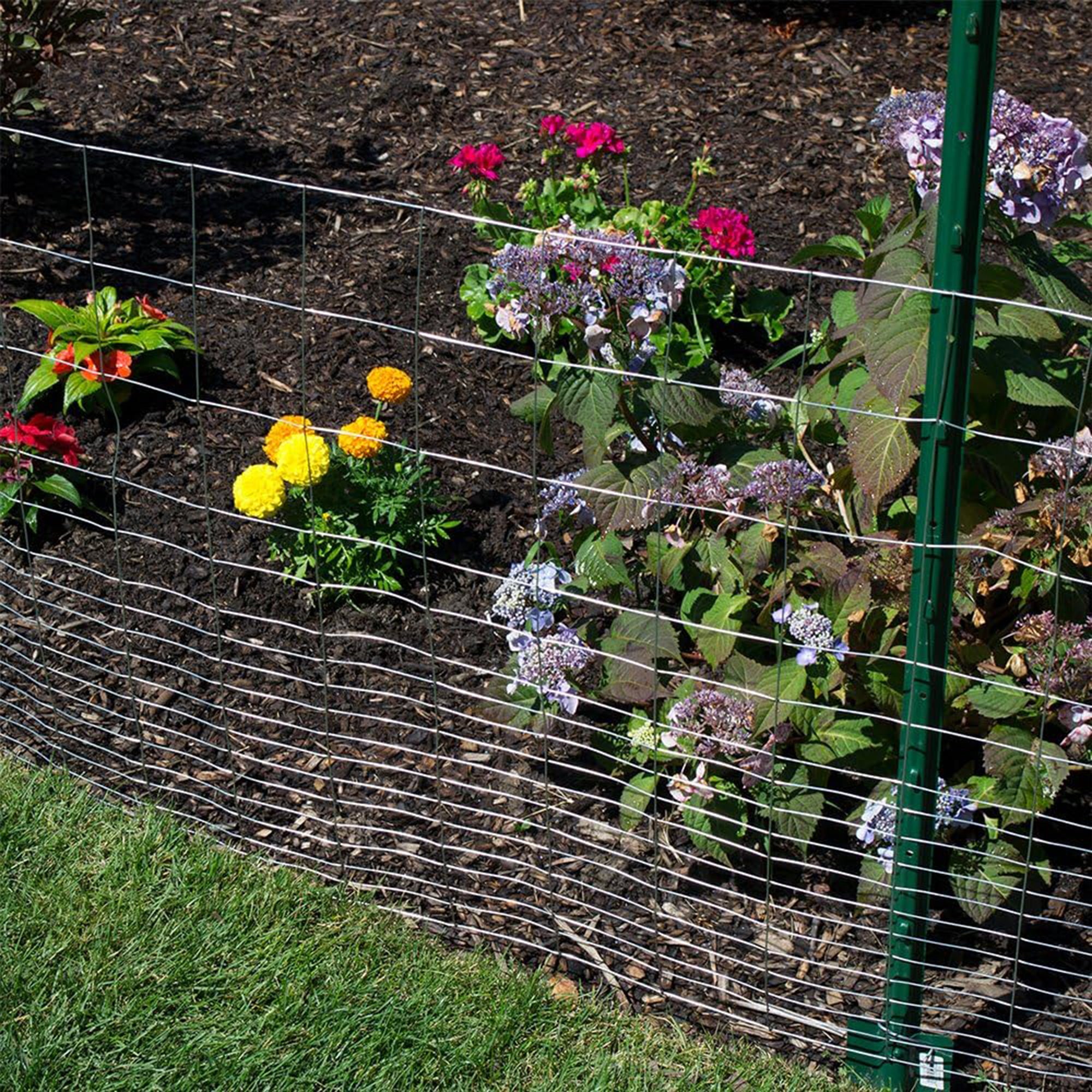 YardGard 14 Gauge Welded Wire Fence for Lawn & Plant Care Products (Open Box) - VMInnovations